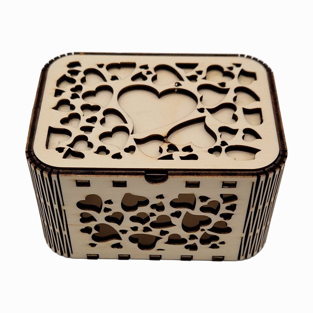 Holzbox mit Herzchenmuster (Ansicht 4)