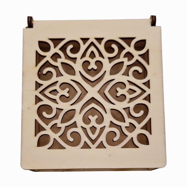 Holzbox mit Herzornament